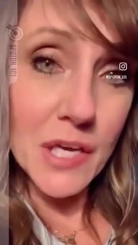 Michelle Obama was receiving “government welfare” checks in the amount of $122K a month