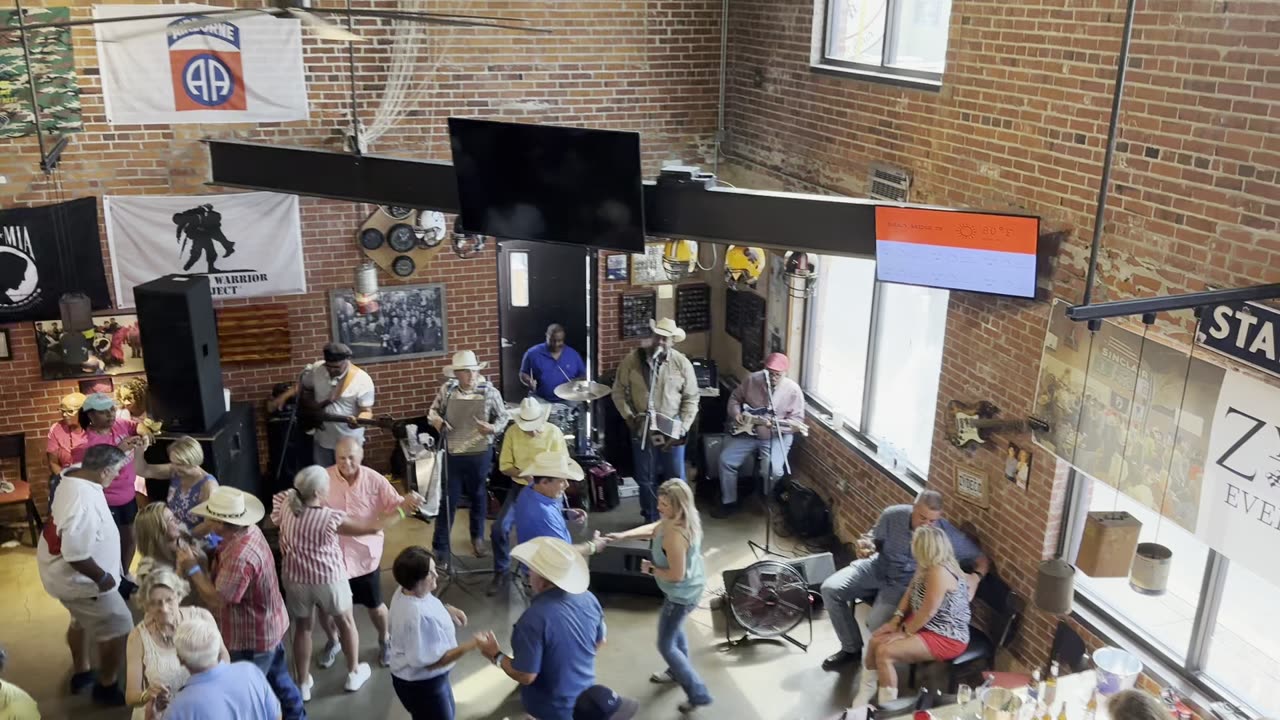 Geno Delafose & French Rocking Boogie - Jalopena Lena