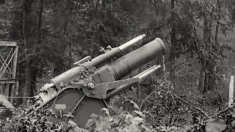 Ordnance BL 15-inch howitzer in action during the Battle of the Somme in 1916