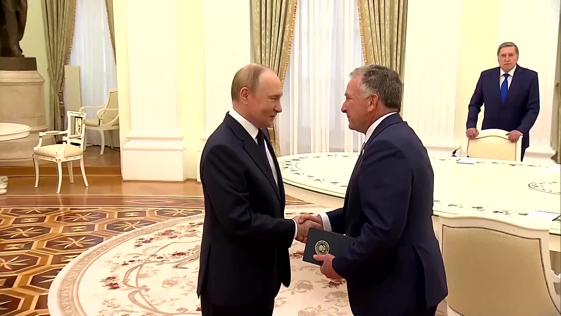 Putin meets U.S. envoy Witkoff at the Kremlin