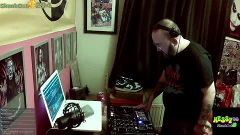 SkankOut#294 is live! linktr.ee/skankout for all live links!