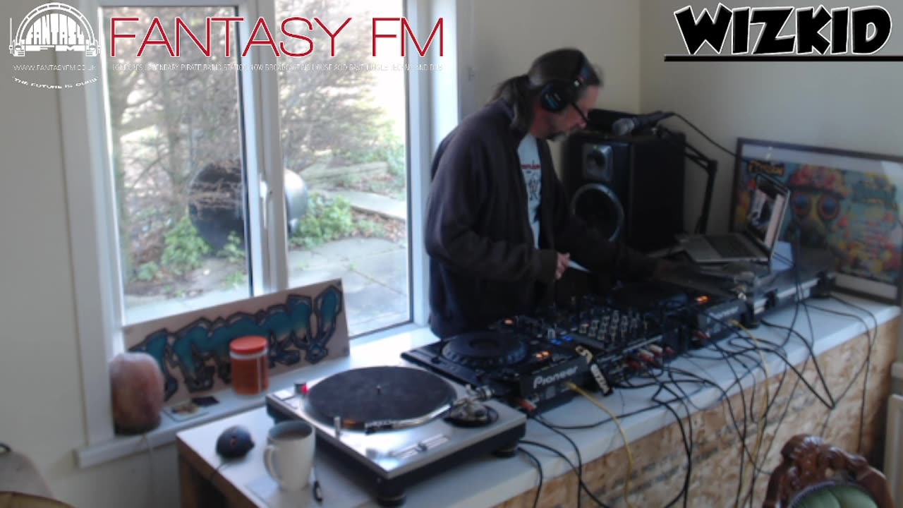 The Breakfast Club - Wake up with Wiz - Oeerr!