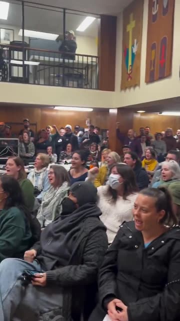 Liberal cult members rehearse anti-ICE chants in Phoenixville, PA