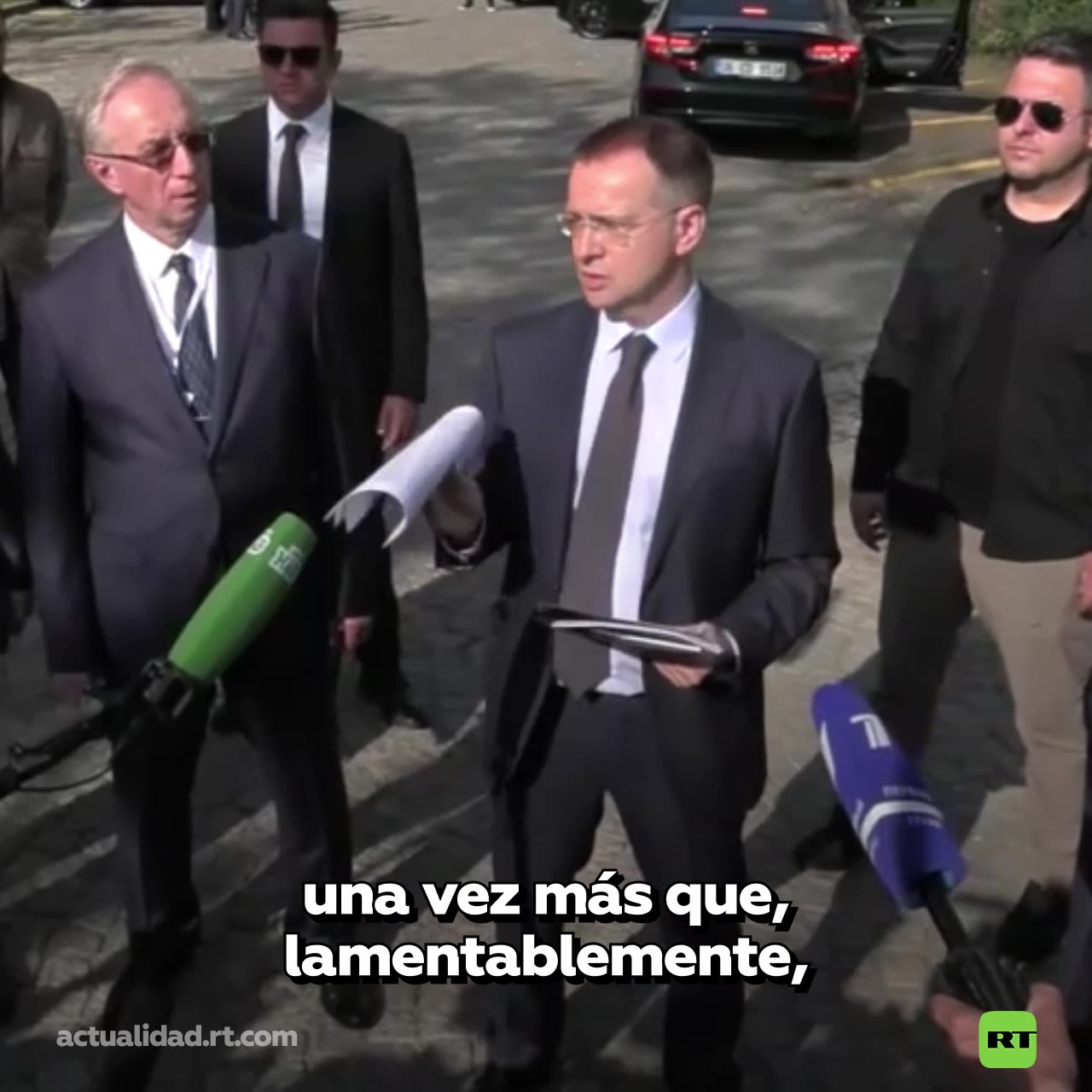 “No hay niños secuestrados, solo rescatados por nuestros soldados”