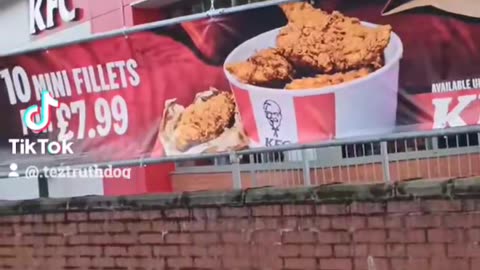 KFC is human meat 🥓🍖🥓 Finger licking good ☠️🗣️🫥🤐🤬