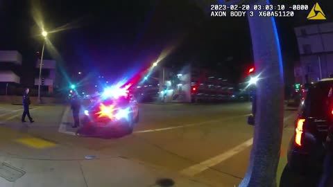 Bodycam - police arrest criminals right on the street