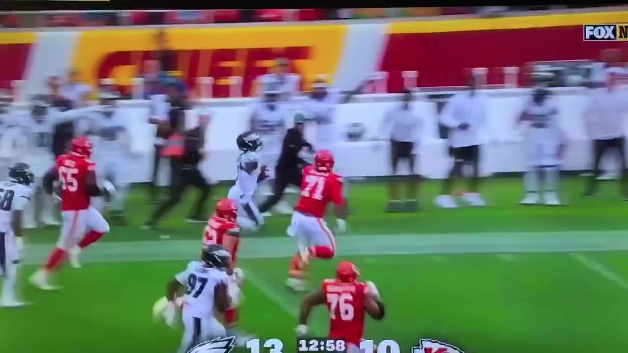 A NFL 320lb. Homing missile 🚀 OT #72 Josh Simmons saves a sure TD