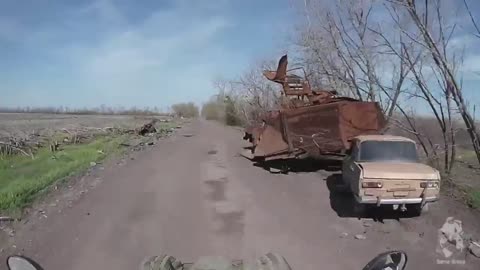 🔥🚗 Ukraine Russia War | Russian Soldier Navigates Wasteland of Wrecked Vehicles | RCF
