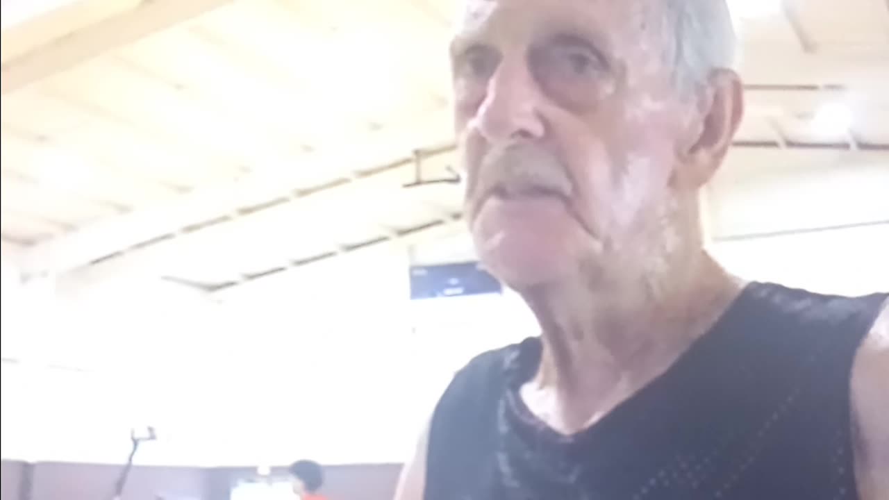 80yr old still hoopin