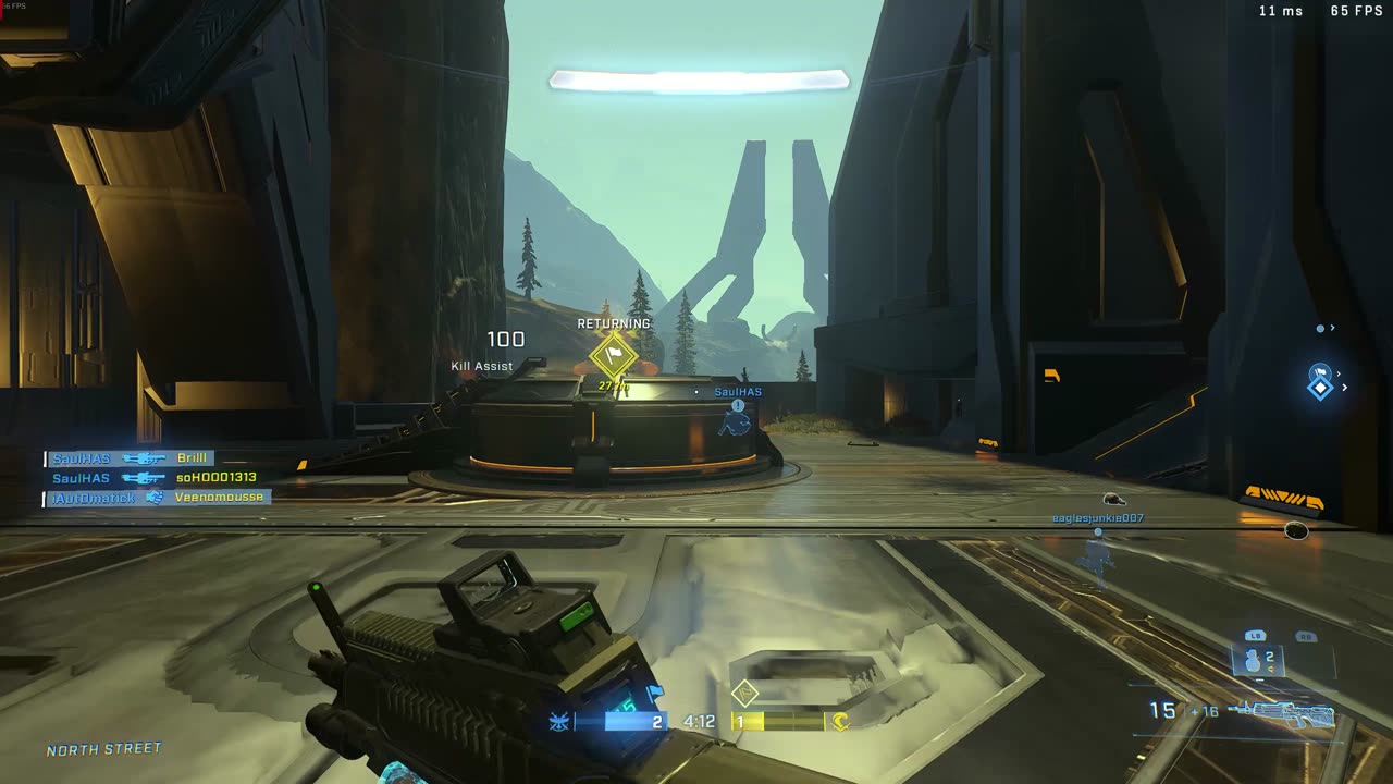 Clutch gun battle for the flag cap
