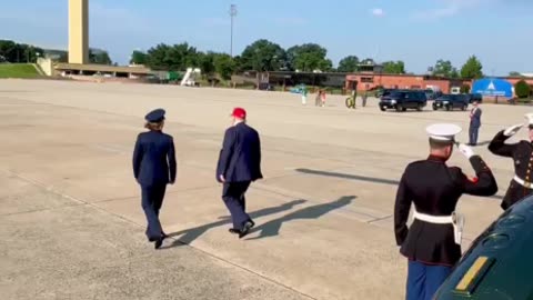 POTUS——M1 to AF1…