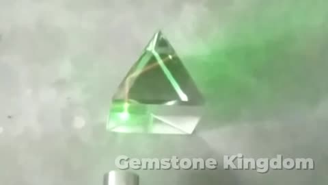 TOP 10 GEMSTONES THAT BEND LIGHT & DEFY PHYSICS