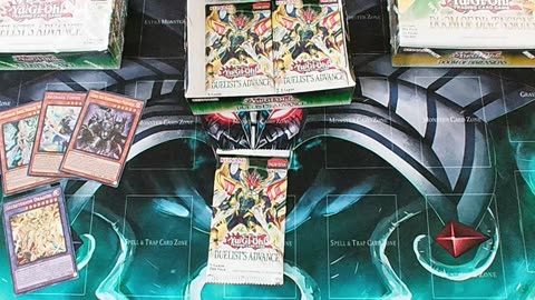 Yu-Gi-Oh: Duelist Advance Box Opening.