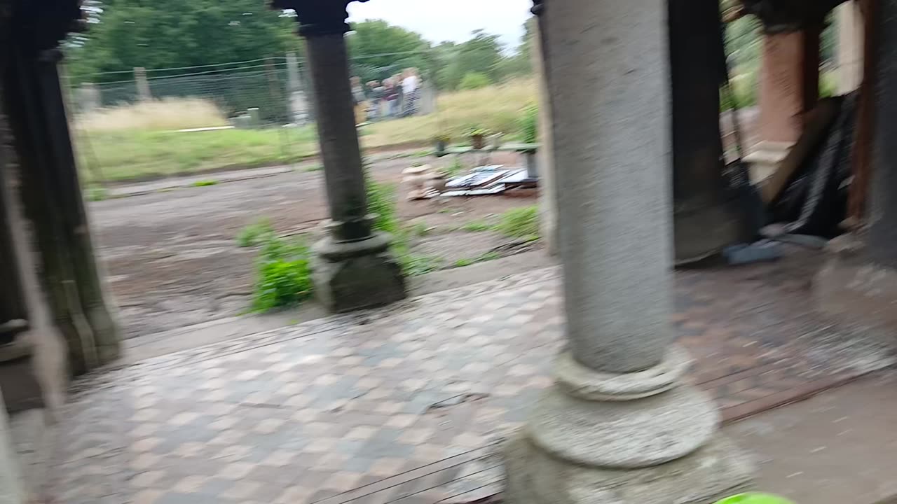 Lily still warding off film makers