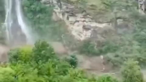 INDII A PÁKISTÁN SMÝVAJÍ POTOKY VODY 1.7.2025