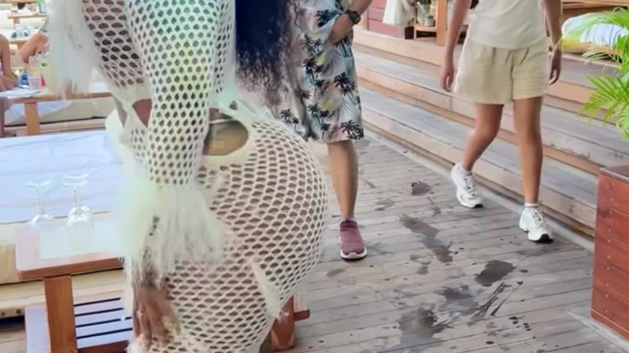 @VeeSidika