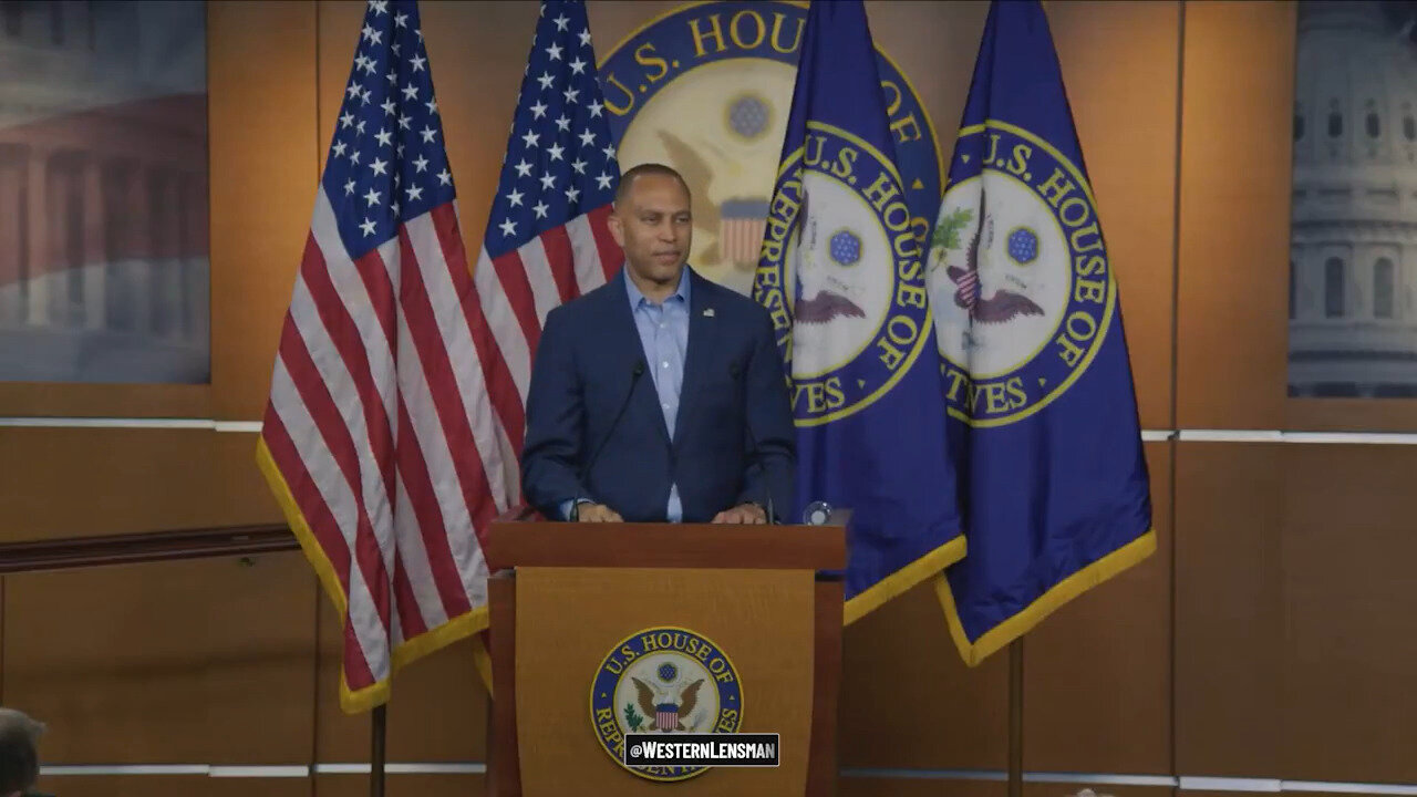 Hakeem Jeffries Doubles Down On Unmasking Federal Agents So They Can Be Doxxed & Threatened By Libs