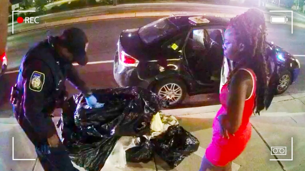 Omg Cops Discover Bodies in Woman's Trunk During Traffic Stop