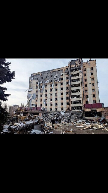 Russian Missile Strike Devastates Druzhba Hotel in Krivoy Rog, Hits Ukrainian Command