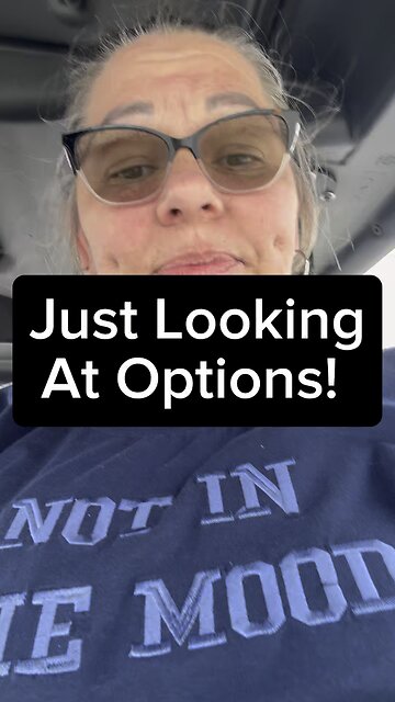 Just Looking At Options 😅 #signlanguage #talk #reaction #asl #knowledge