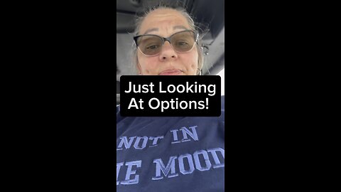Just Looking At Options 😅 #signlanguage #talk #reaction #asl #knowledge