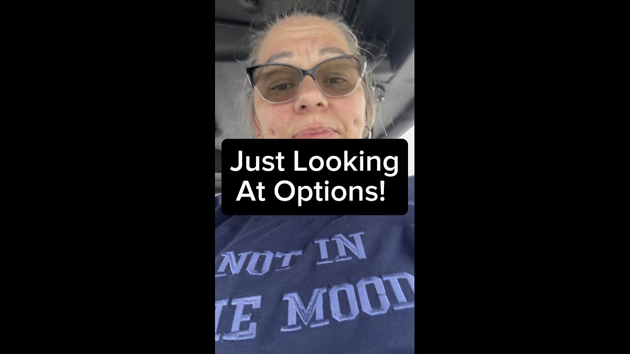 Just Looking At Options 😅 #signlanguage #talk #reaction #asl #knowledge