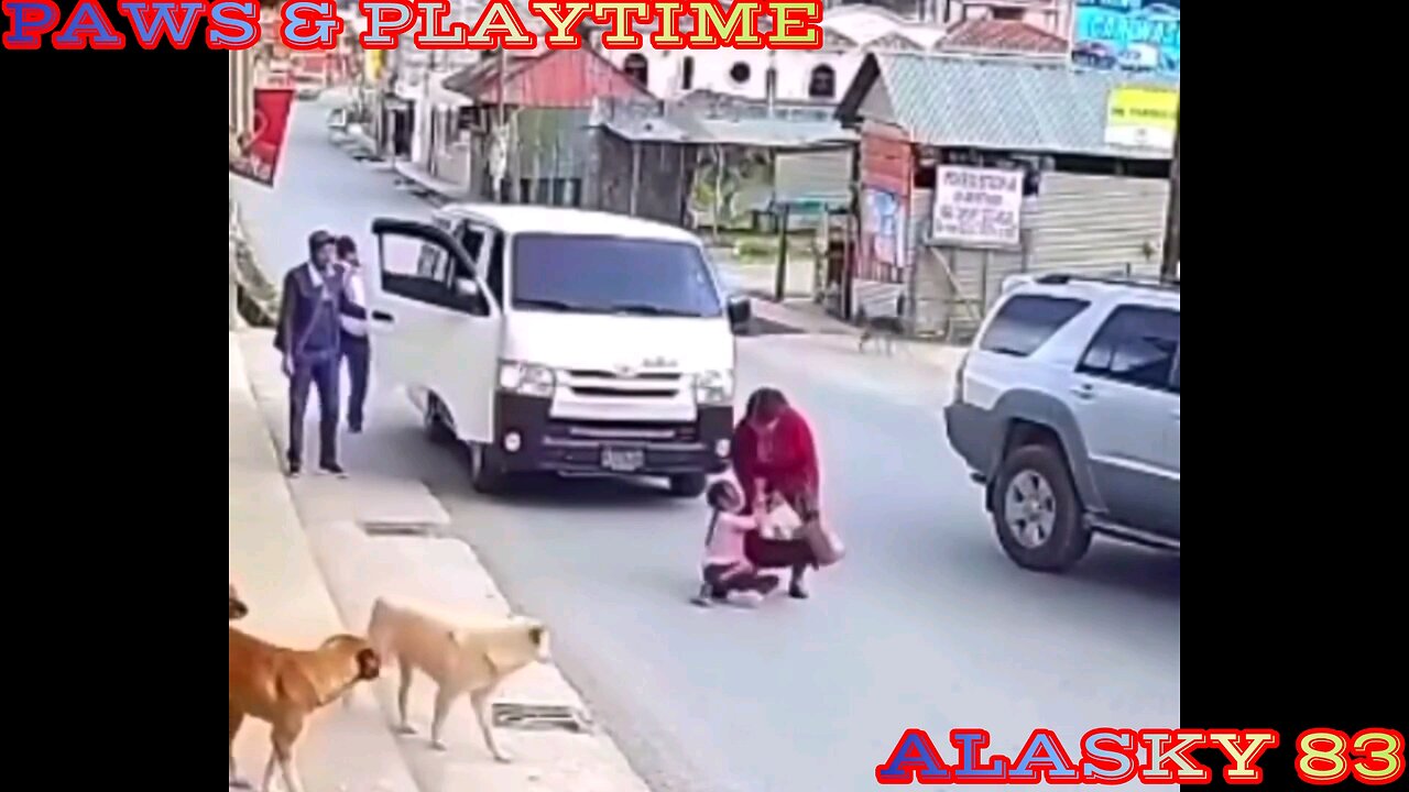 ACCIDENT IN THE MIDDLE OF THE STREET GIRL IS HIT BY A CAR BUT ESCAPES UNHARMED