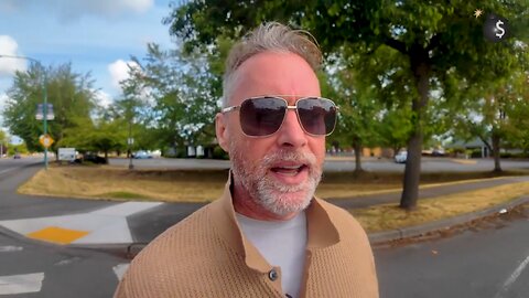 Jeff Berwick - Commander-In-Chief Trump’s NO MORE WARS morphs into WE WANT YOU, to die for Israhell!