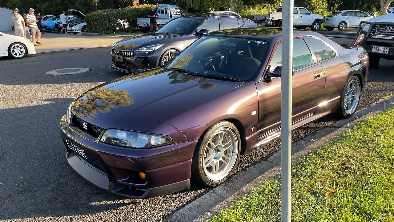 Nissan Skyline R33 GTR