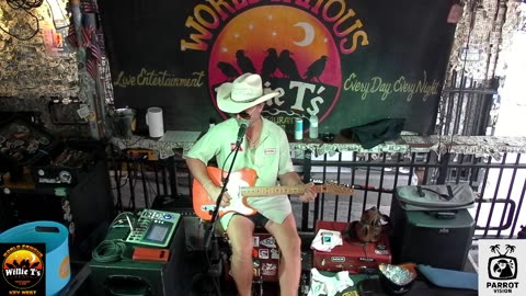 LIVE Music Everyday!