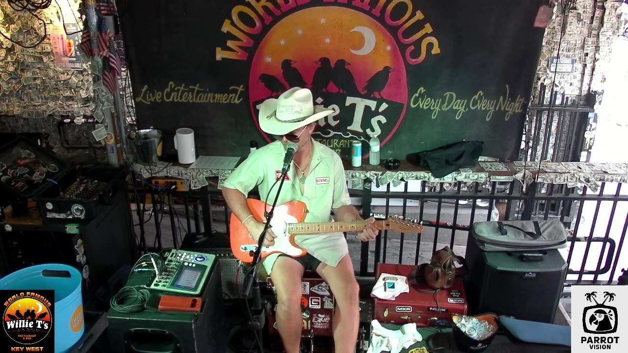 LIVE Music Everyday!