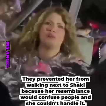 IT'S REALLY LOOK LIKE SHAKIRA!!