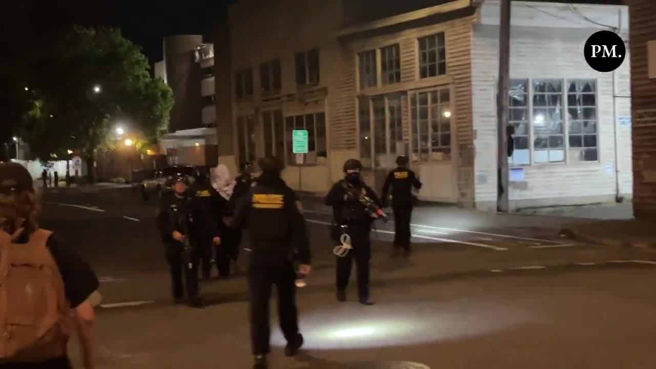 DHS police just busted into an apartment unit outside the Portland ICE facility