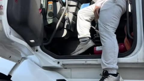 When the lot lizard sees you leaving