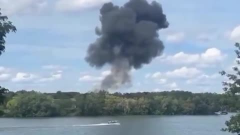 Passenger jump off plane