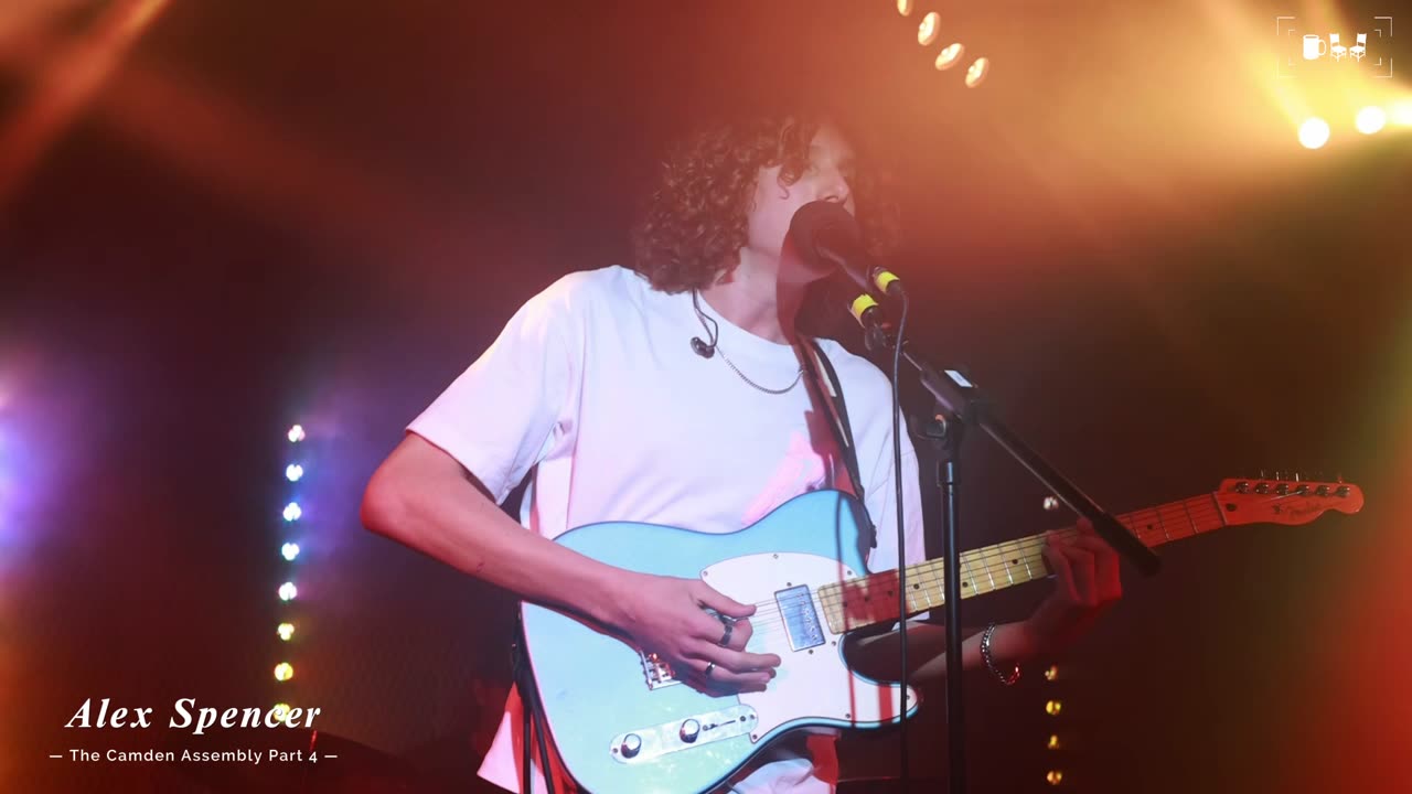 Alex Spencer live at 'THE Camden Assembly' - Part 4 | Cupchairs.com