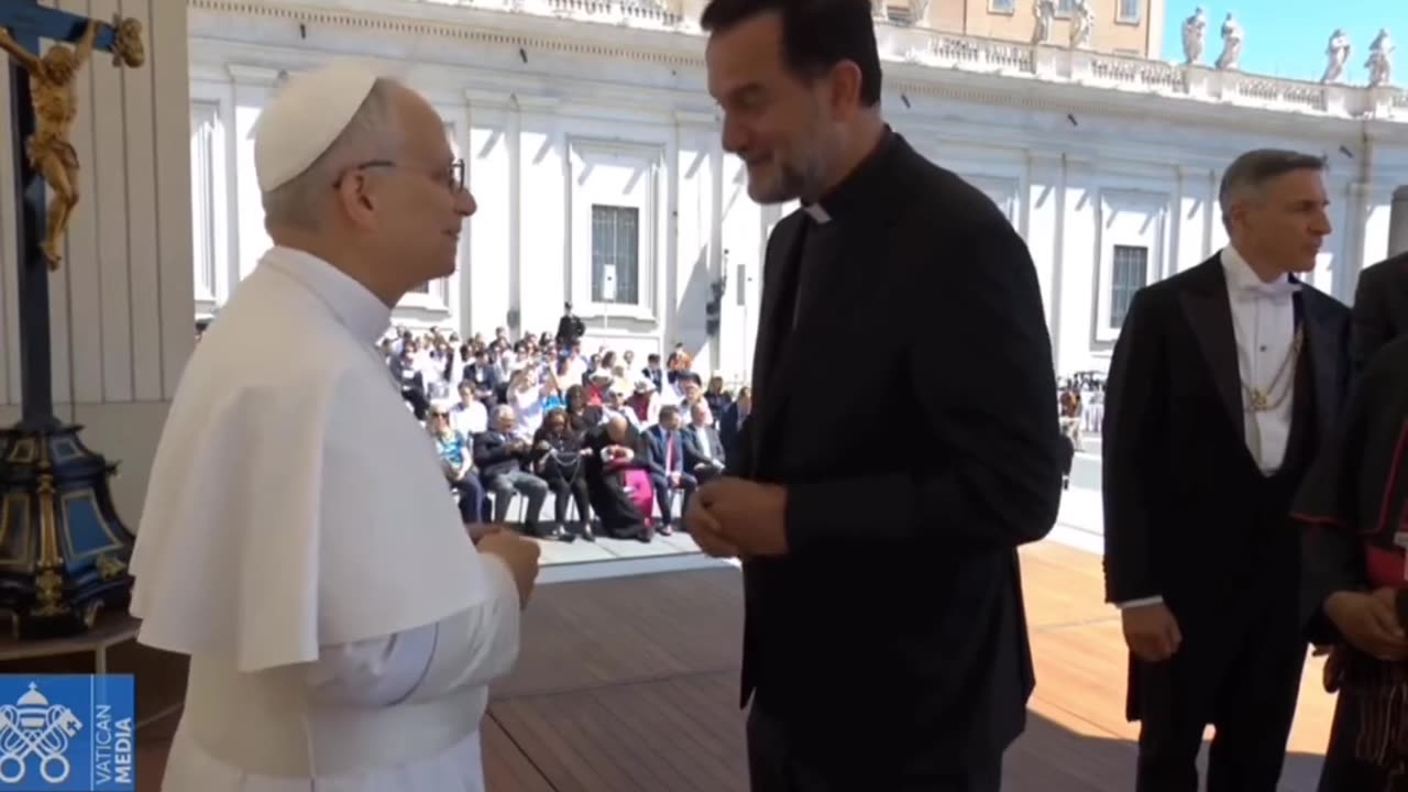 Dom Gjergj Meta takon Papa Leon XIV në Vatikan, e fton për vizitë në Shqipëri