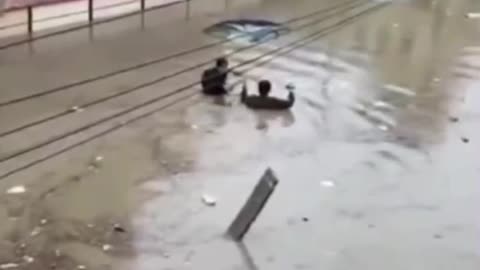 🌊Massive flooding due to heavy rainfall in Karachi, Pakistan 🇵🇰 (19.08.2025)