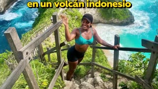 Turista brasileña cae en un volcán de Indonesia