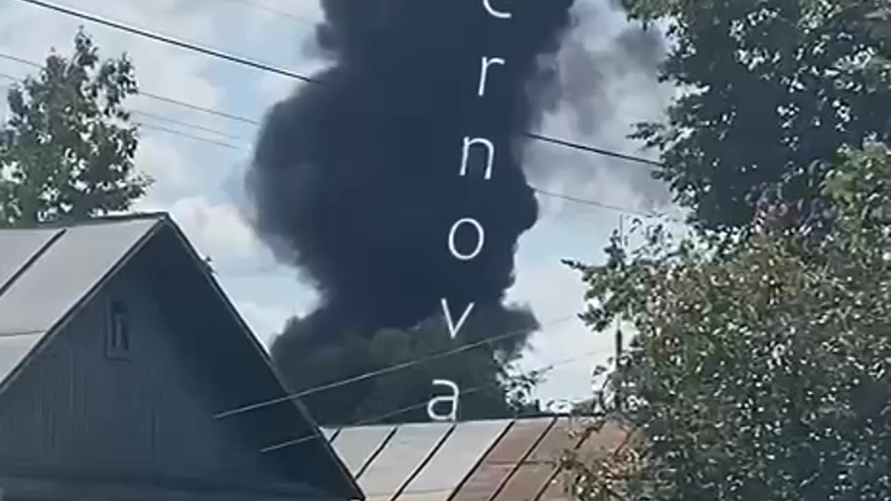 🔥👀 Bryansk region, Klimovo, building of district electrical networks on fire!