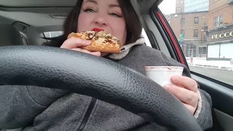 FB_2017_12_26_Large Pizza Mukbang Eating Show
