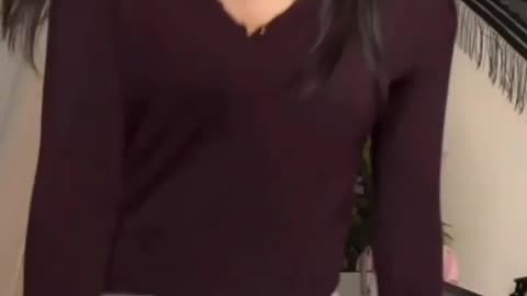 look at her eyes😍🤗