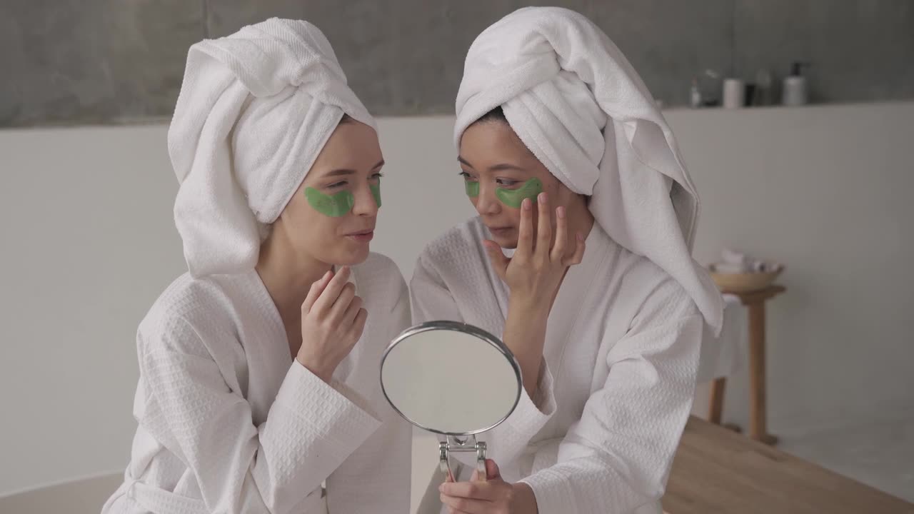 Glow Naturally ✨ | Best Herbal Face Mask for Clear & Radiant Skin | VedaOils