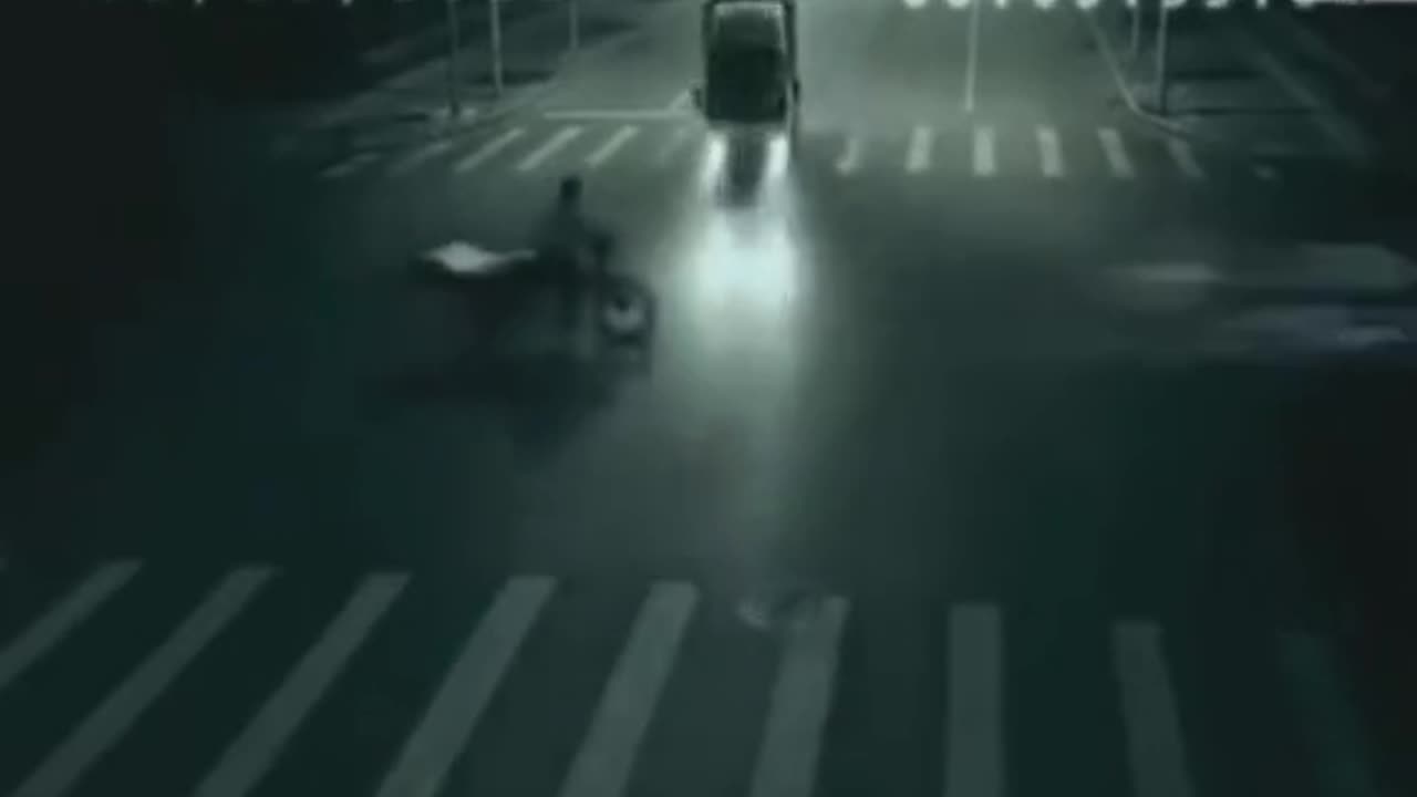 😨👻 Who Was That Mysterious Figure? | TheHauntingHour