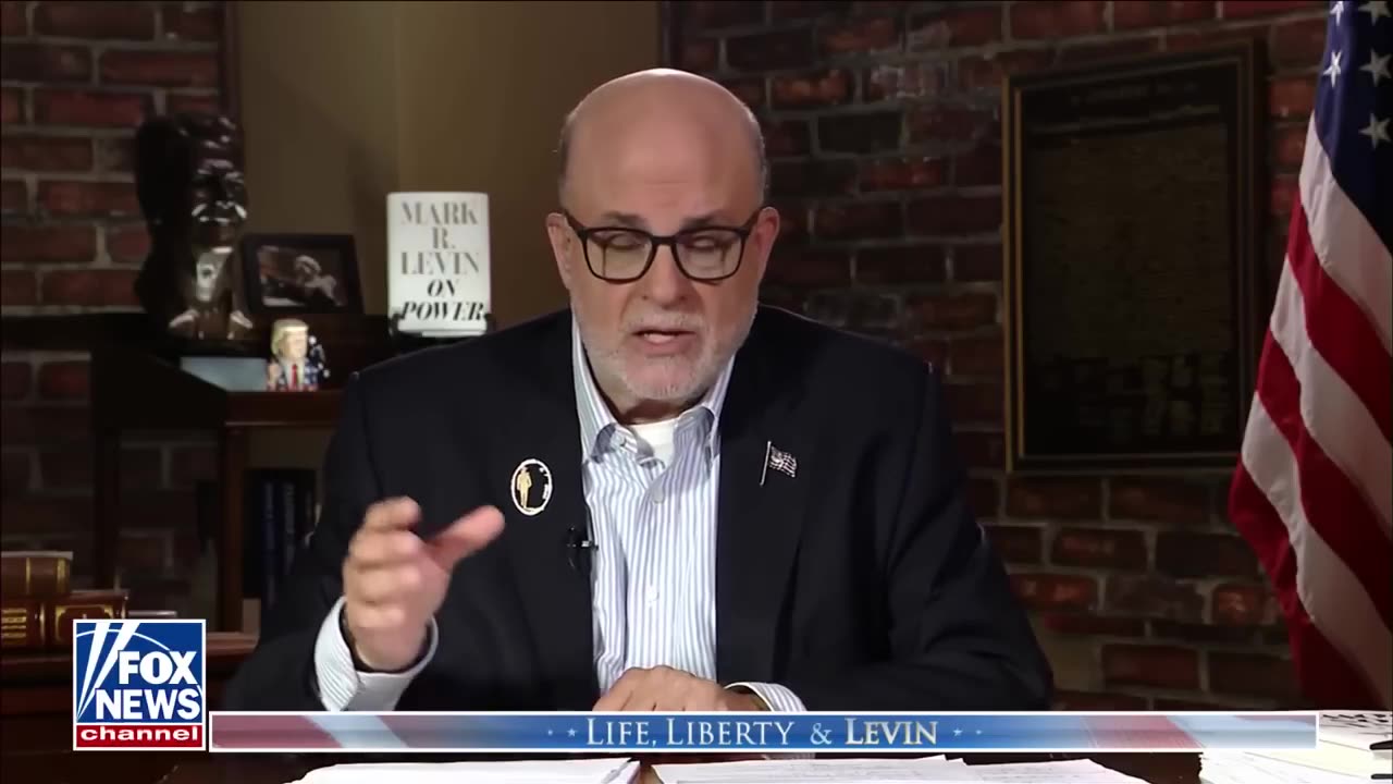 Levin: Putin is in ‘deep, deep trouble’