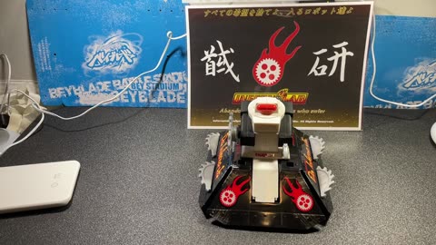 Dr. Inferno Jr. unboxing! | BattleBots RC Custom Series | Beyblade Zenin!