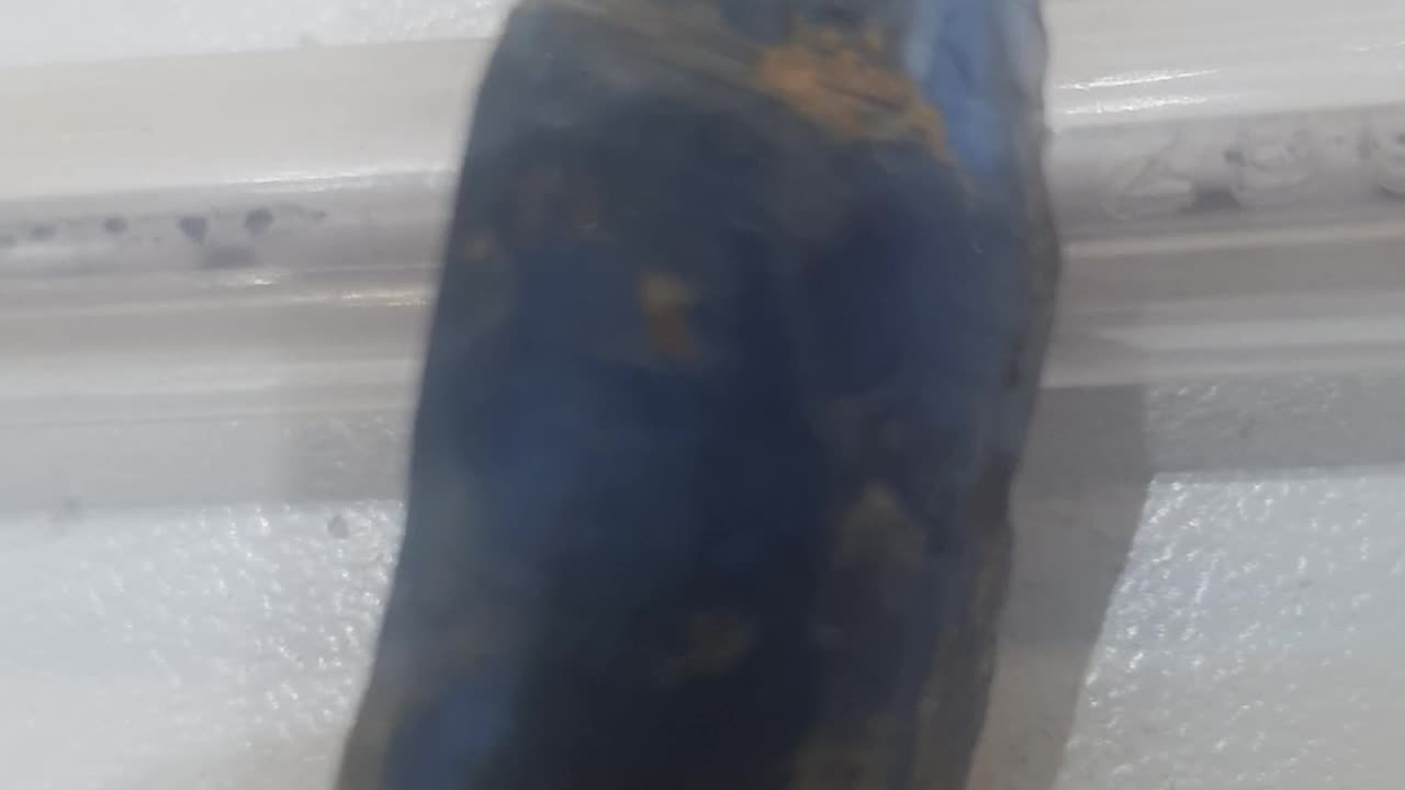 Kyanite stone