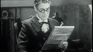 Monster Walks, The (1932)