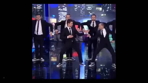 Quick Smile - pretty damned entertaining in just 1 min 18 sec clip