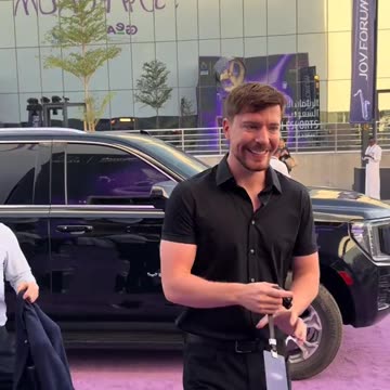 Mr Beast arrives at Speed's arrival to JoyForum #ispeedshow #mrbeast #lamaakboR #MrAkboR #AakboR